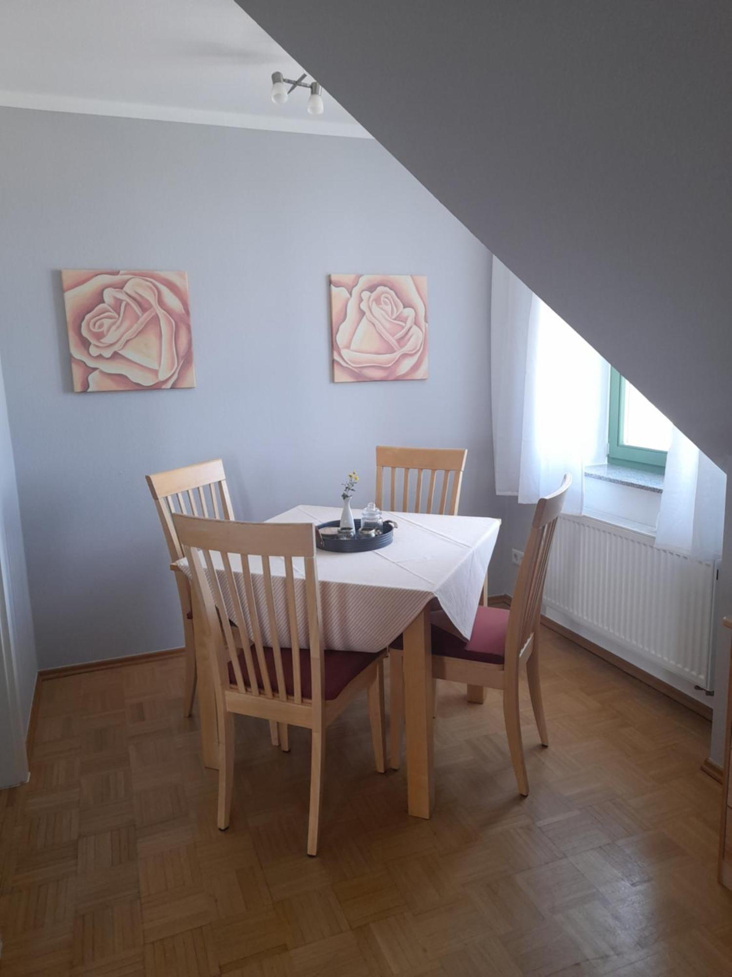 Burghof Ferienwohnungen Goerlitz Kamer foto